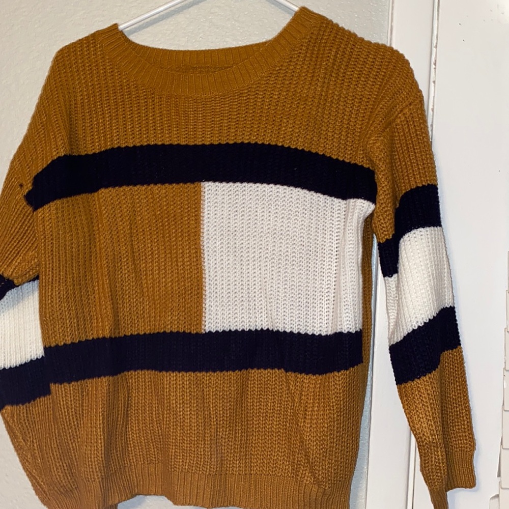 Knit sweater